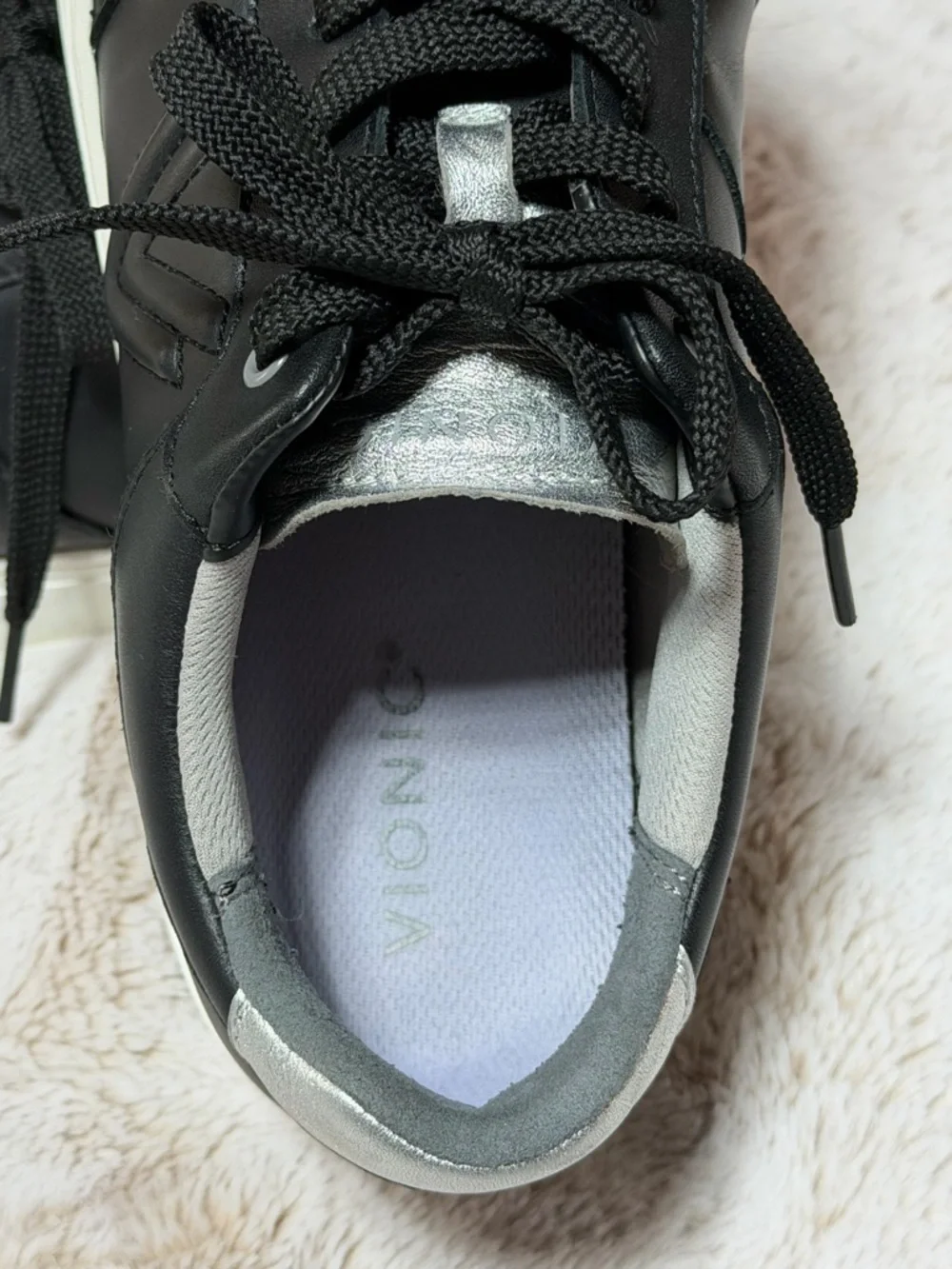 Women’s Vionic Kimmie Court Sneaker Black & Silver Leather 11W - Picture 12 of 16